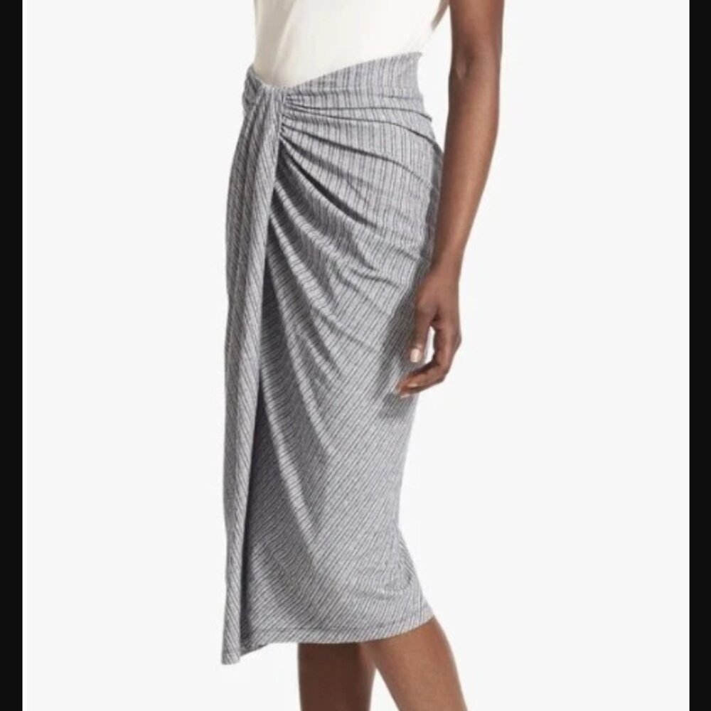 LIKE NEW Drape Skirt - Picture 2 of 4